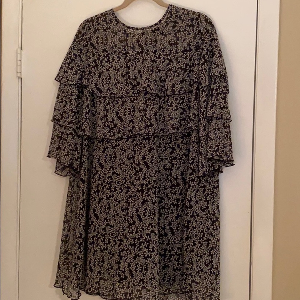 Floral tiered ruffle dress